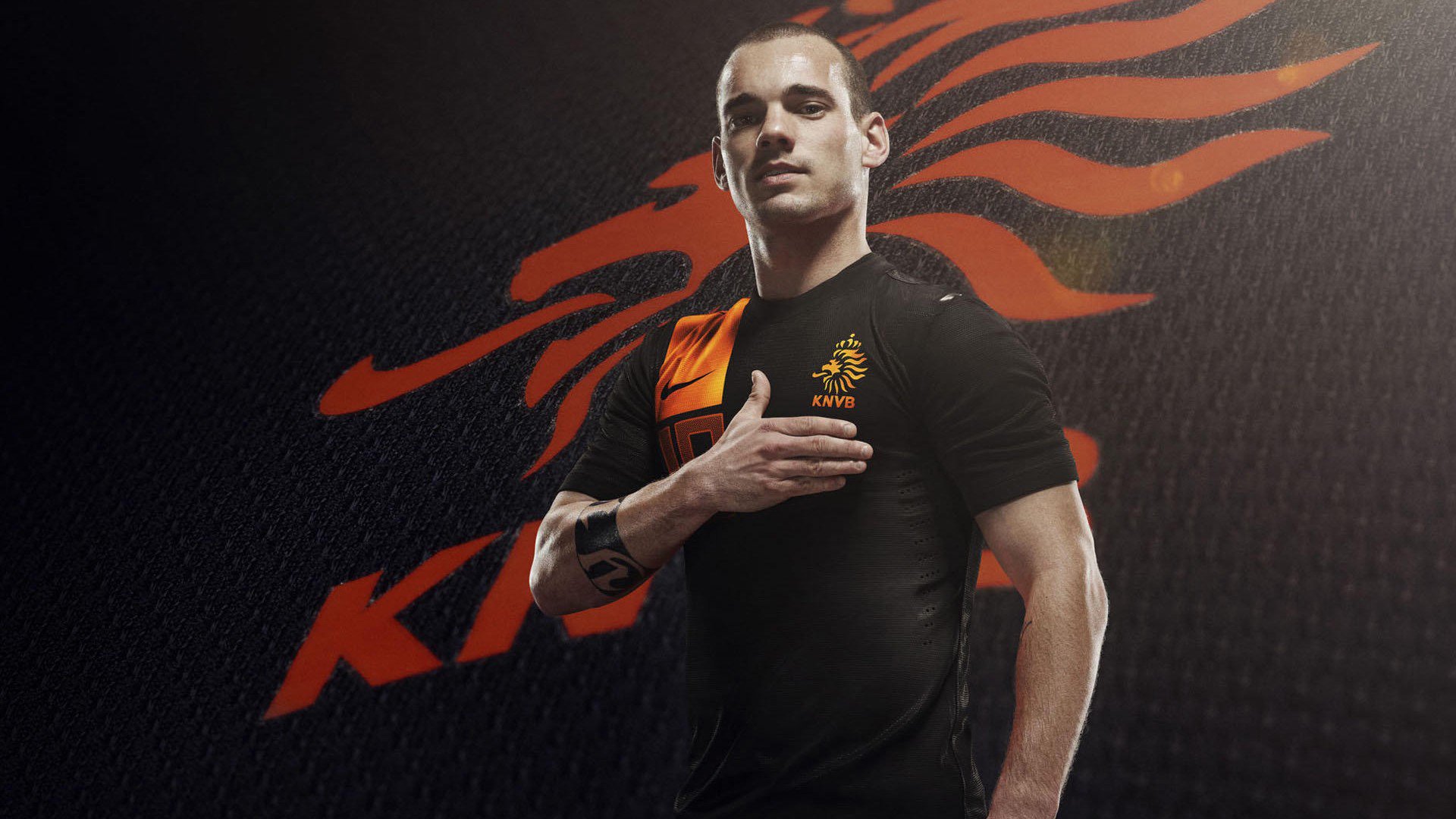 澳大利亚袋鼠队在橄榄球冠军锦标赛的对抗中，展现无畏精神，澳大利亚袋鼠女篮